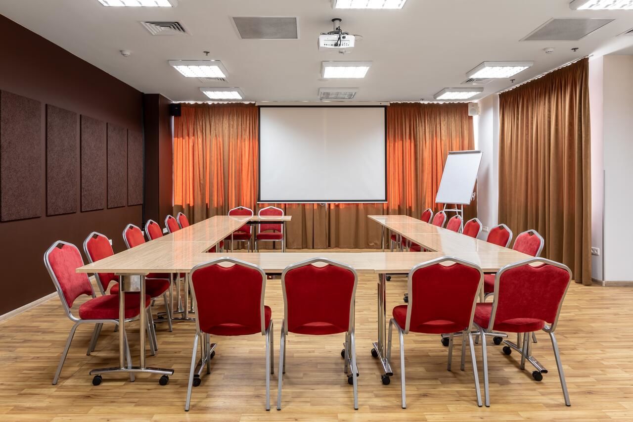 Отель Ramada Encore Kyiv Киев-43