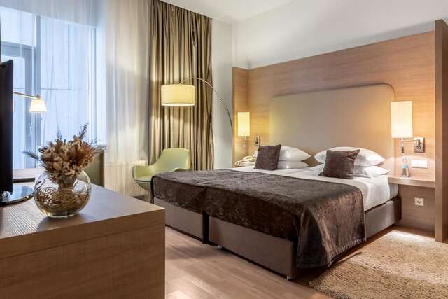 Отель Ramada Encore Kyiv Киев-18