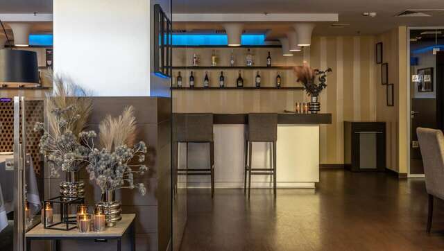 Отель Ramada Encore Kyiv Киев-28